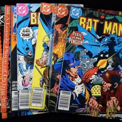 Sale Photo Thumbnail #308: (9) DC Batman Comics