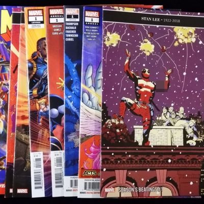 Sale Photo Thumbnail #348: (8) Marvel Comics: Deadpool & Stan Lee Lot