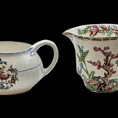 Vintage China Alfred Meakin & Derwood Creamers