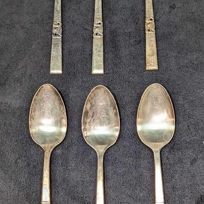 6 Vintage Silverplated Morning Star Soup Spoons