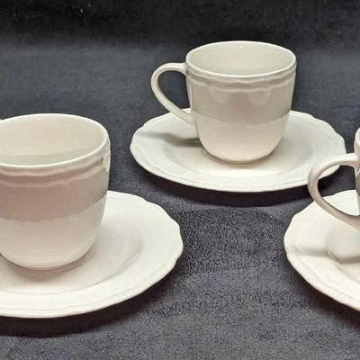 4 Gibson Designs Miranda China Cups & Saucers
