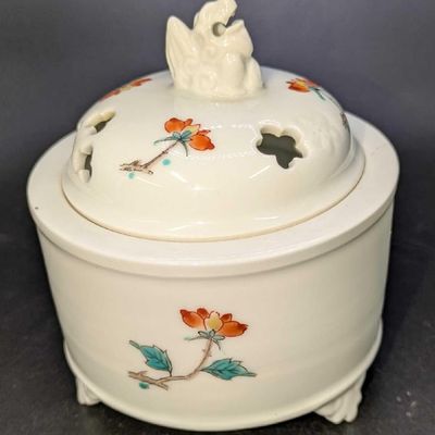 Vintage Japanese Porcelain Incense Pot Burner R34