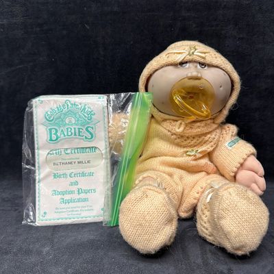 Vintage Cabbage Patch Kids Baby Doll Bethaney Millie