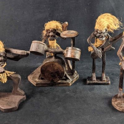 Vintage Primitive Wooden Tribal Statue Band