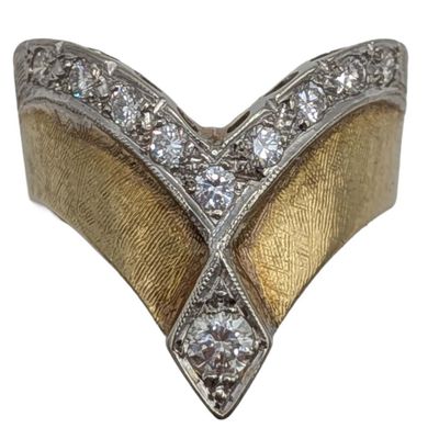 14K Two Tone Gold Diamond Textured V Accent Ring Size 7