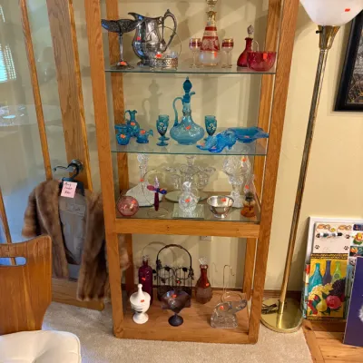 Sale Photo Thumbnail #4: Antique glassware