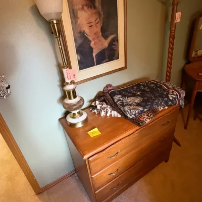 Sale Photo Thumbnail #60: 3 drawer chest