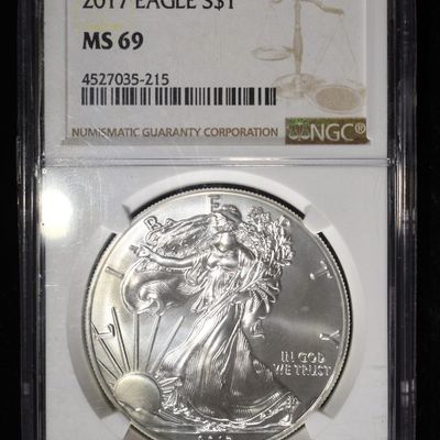 2017 AMERICAN SILVER EAGLE NGC MS69