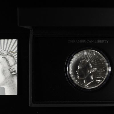 2019-P AMERICAN LIBERTY HIGH RELIEF SILVER MEDAL