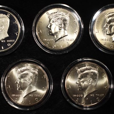 (5) 2010 KENNEDY HALF DOLLARS