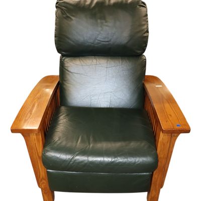 Sale Photo Thumbnail #146: Barca Arts & Crafts Oak Leather Recliner Orig