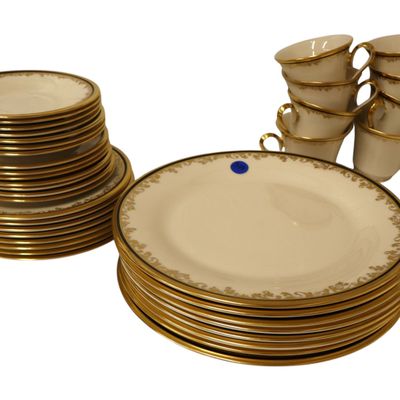 Sale Photo Thumbnail #281: 38 pcs Lenox dinnerware Eclipse pattern serv. 8