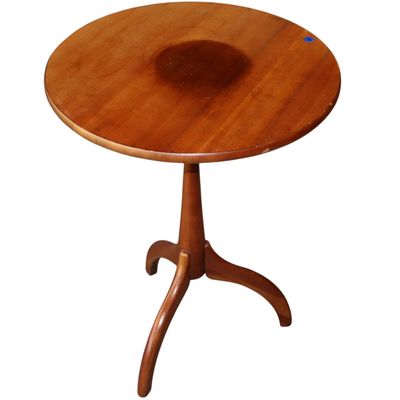 Sale Photo Thumbnail #96: VTG Solid Maple 20" Round Spider Leg Lamp Table Orig