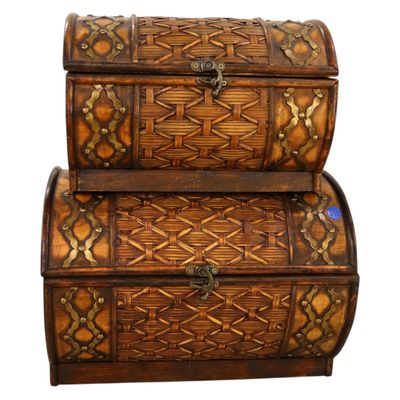 Sale Photo Thumbnail #246: Set stackable decorative wicker storage trunks