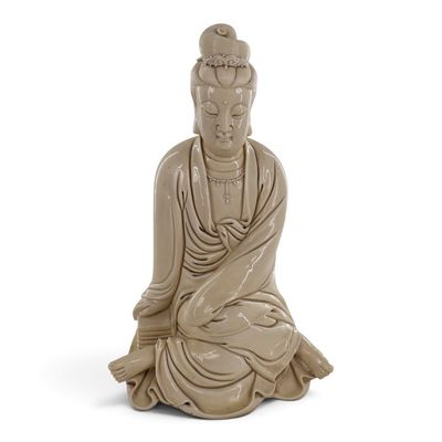 Sale Photo Thumbnail #129: Dehua Blanc-de-Chine Seated Guanyin