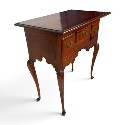Sale Photo Thumbnail #103: Queen Anne Walnut Dressing Table