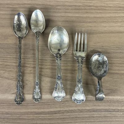 Sale Photo Thumbnail #105: A Group of Gorham Strasbourg Sterling Silver Flatware Pieces