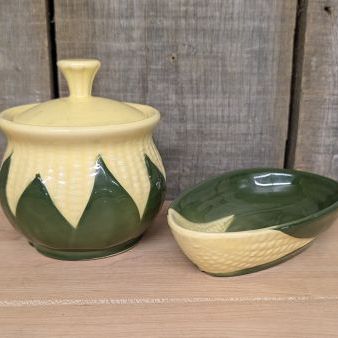 Sale Photo Thumbnail #266: Two Shawnee Corn King Pottery Tableware Items