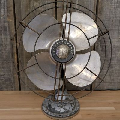 Sale Photo Thumbnail #329: Westinghouse Mid-Century Streamline Moderne Electric Desk Fan