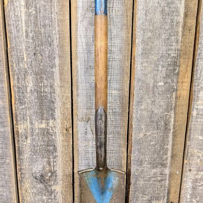 Sale Photo Thumbnail #489: Blue Grass No. 14 Tempered Steel Sharpshooter Drain Spade Shovel