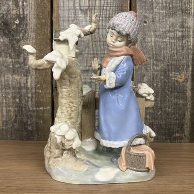 Sale Photo Thumbnail #66: Lladro Winter Glazed Porcelain Figurine Model 5220