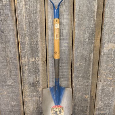 Sale Photo Thumbnail #475: Vintage Belknap Eagle 25 Round Point D-Handle Shovel