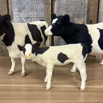 Sale Photo Thumbnail #87: Three Vintage Holstein Cow and Calf Figurines