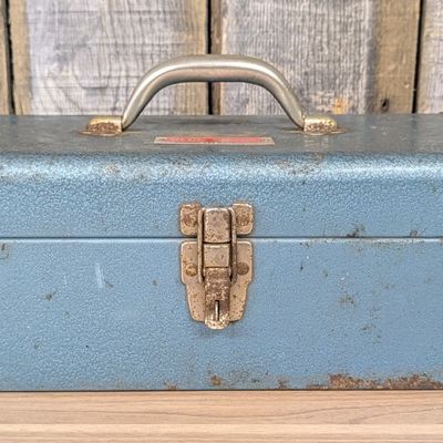 Sale Photo Thumbnail #500: Vintage Belknap Blue Grass T5-BG Hammered Finish Metal Cantilever Toolbox
