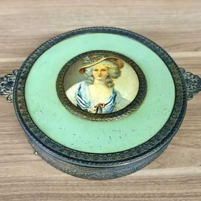 Sale Photo Thumbnail #40: Neo-Rococo Style Gilt Metal and Enameled Footed Dresser Box with Miniature Portrait