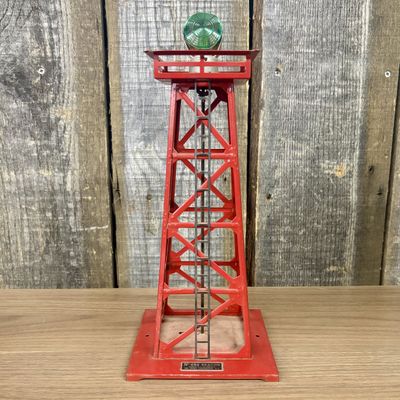 Sale Photo Thumbnail #552: Lionel No. 494 Rotary Beacon Tower