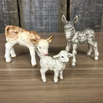 Sale Photo Thumbnail #30: A Trio of Goebel Porcelain Nativity Animal Figurines