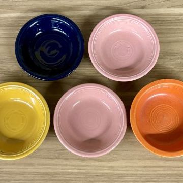 Sale Photo Thumbnail #353: A Set of Five Homer Laughlin Fiesta Ceramic Bowls in Assorted Colors