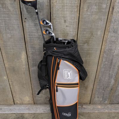 Sale Photo Thumbnail #473: PGA TOUR G1 Power Launch Junior Golf Club Set and Stand Bag