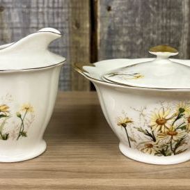 Sale Photo Thumbnail #368: A Pair of Theodore Haviland New York Porcelain Shasta Pattern Creamer and Covered Sugar Bowl