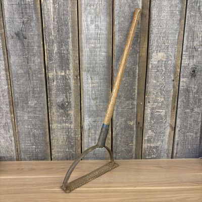 Sale Photo Thumbnail #505: Belknap Blue Grass BG7 Vintage Serrated Weed Cutter Swing Blade