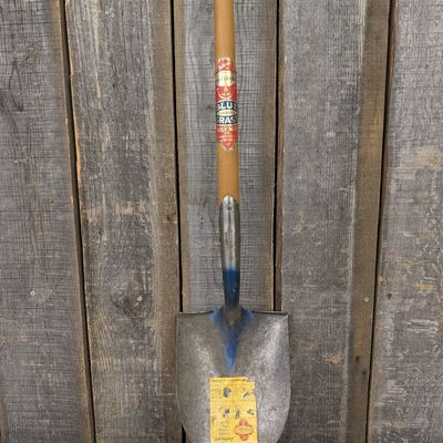 Sale Photo Thumbnail #476: Belknap Blue Grass No. BG150 Taper Forged Round Point Shovel
