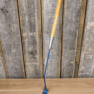 Sale Photo Thumbnail #492: Vintage Blue Grass BG229 Serrated Grass Whip Weed Cutter