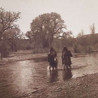 Edward Curtis - White River - Apache