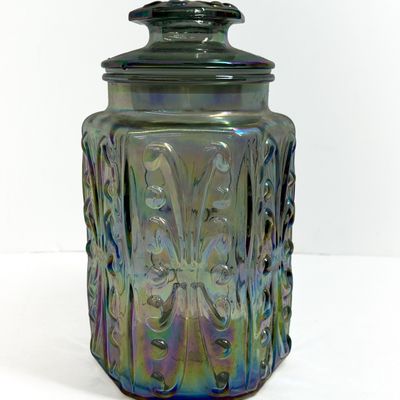 Sale Photo Thumbnail #483: L.E. SMITH IRIDESCENT GLASS CANISTER, 1970S