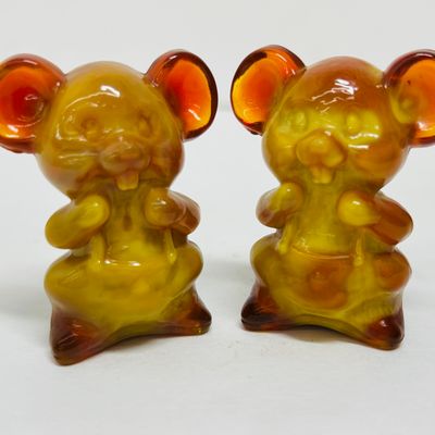 Sale Photo Thumbnail #106: BOYD SLAG GLASS MOUSE FIGURINES, LATE 20TH CENTURY