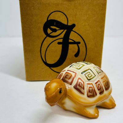 Sale Photo Thumbnail #182: FENTON CHOCOLATE SLAG GLASS TURTLE, LATE 20TH CENTURY