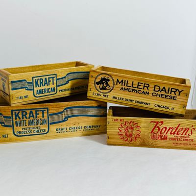 Sale Photo Thumbnail #262: KRAFT BORDEN WOODEN BOXES AND KNIVES, 1940S