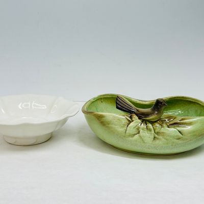 Sale Photo Thumbnail #155: MCCOY CERAMIC BOWL AND PLANTER, C. 1970