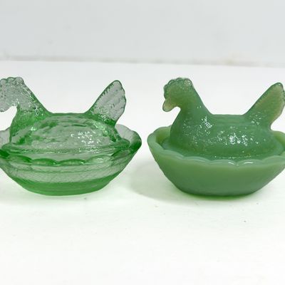 Sale Photo Thumbnail #319: GREEN GLASS MINIATURE HEN-ON-NESTS, MID-20TH CENTURY