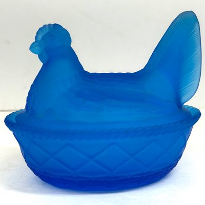 Sale Photo Thumbnail #134: DEGENHART FROSTED BLUE GLASS HEN ON NEST