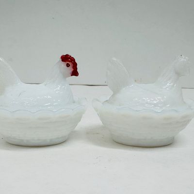 Sale Photo Thumbnail #77: WESTMORELAND MILK GLASS HEN NESTS VINTAGE