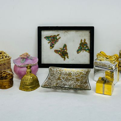 Sale Photo Thumbnail #52: MATSON COLLEZIONI MIXED VANITY COLLECTION, 1960-1980