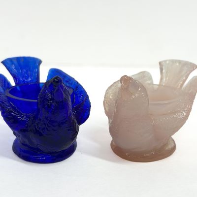 Sale Photo Thumbnail #413: BOYD'S PRESSED GLASS BIRD SALTS, 1980S