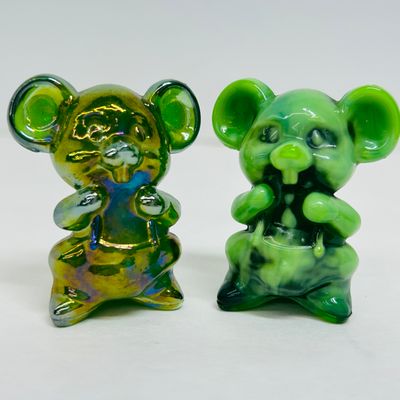 Sale Photo Thumbnail #11: BOYD GLASS MOUSE FIGURINES, CIRCA 1980