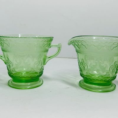Sale Photo Thumbnail #231: FEDERAL PATRICIAN URANIUM GLASS SET, 1930S